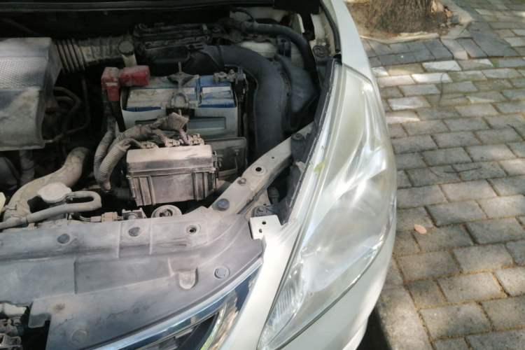 Used Nissan Tiida 2013 1.6L CVT Cool Cafe Edition Engine Bay Left