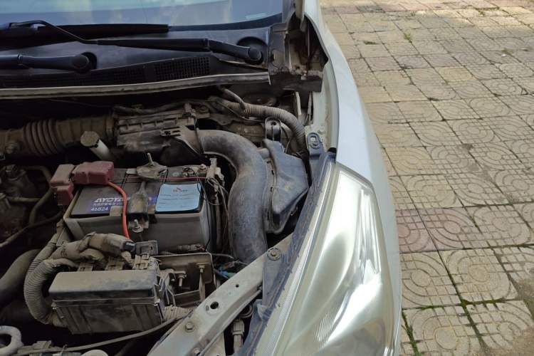 Used Nissan Tiida 2013 1.6L CVT Cool Cafe Edition Engine Bay Left