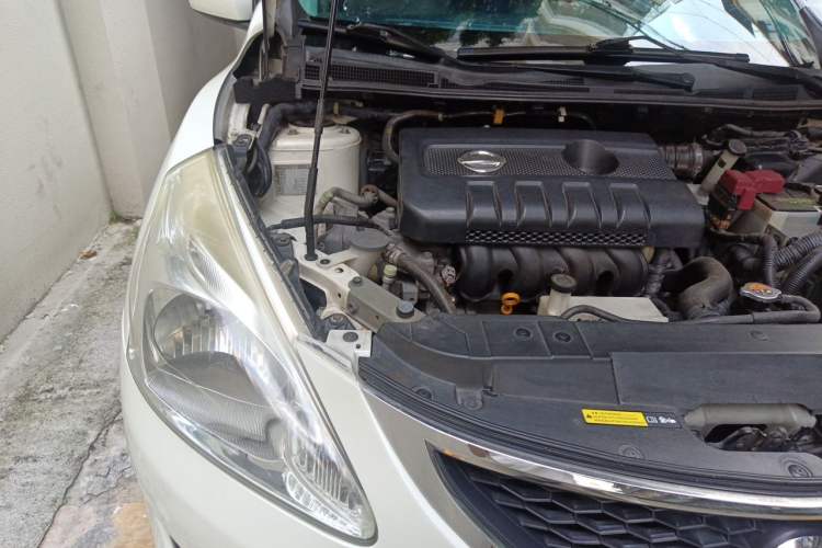 Used Nissan Tiida 2013 1.6L CVT Cool Cafe Edition Engine Bay Right