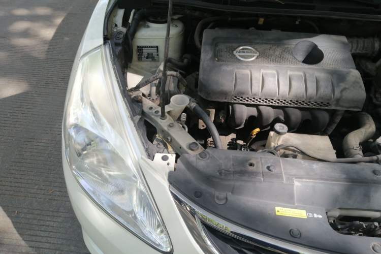 Used Nissan Tiida 2013 1.6L CVT Cool Cafe Edition Engine Bay Right