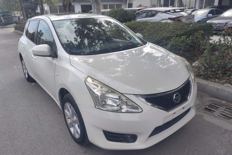Used Nissan Tiida 2013 1.6L CVT Cool Cafe Edition Exterior 2