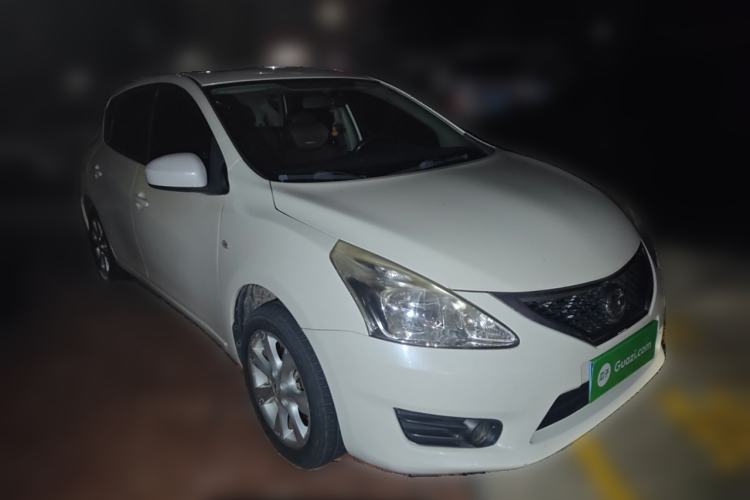 Used Nissan Tiida 2013 1.6L CVT Cool Cafe Edition Front Right 45 Deg