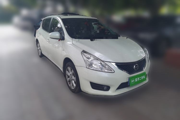 Used Nissan Tiida 2013 1.6L CVT Cool Cafe Edition Front Right 45 Deg