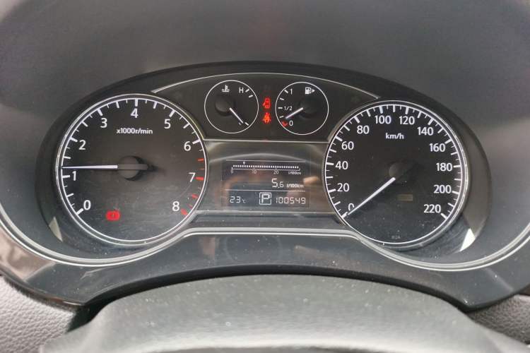 Used Nissan Tiida 2013 1.6L CVT Cool Cafe Edition Instrument Cluster