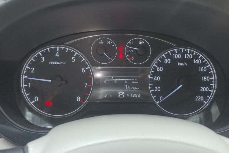 Used Nissan Tiida 2013 1.6L CVT Cool Cafe Edition Instrument Cluster