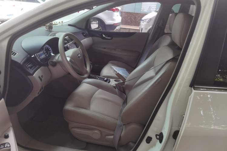 Used Nissan Tiida 2013 1.6L CVT Cool Cafe Edition Left Front Seat