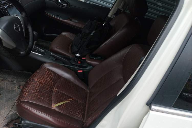 Used Nissan Tiida 2013 1.6L CVT Cool Cafe Edition Left Front Seat