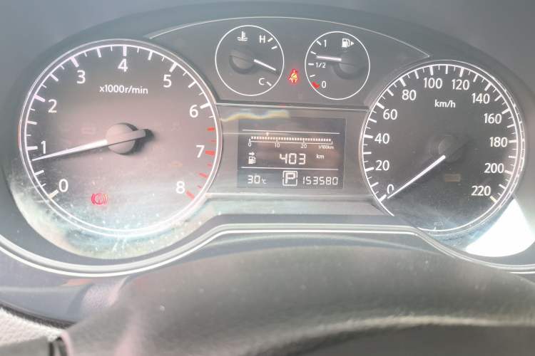 Used Nissan Tiida 2013 1.6L CVT Cool Cafe Edition Odometer Close Up