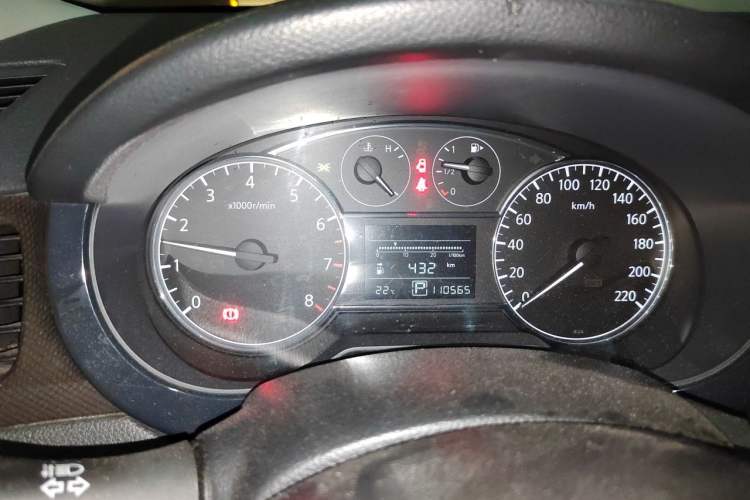 Used Nissan Tiida 2013 1.6L CVT Cool Cafe Edition Odometer Close Up