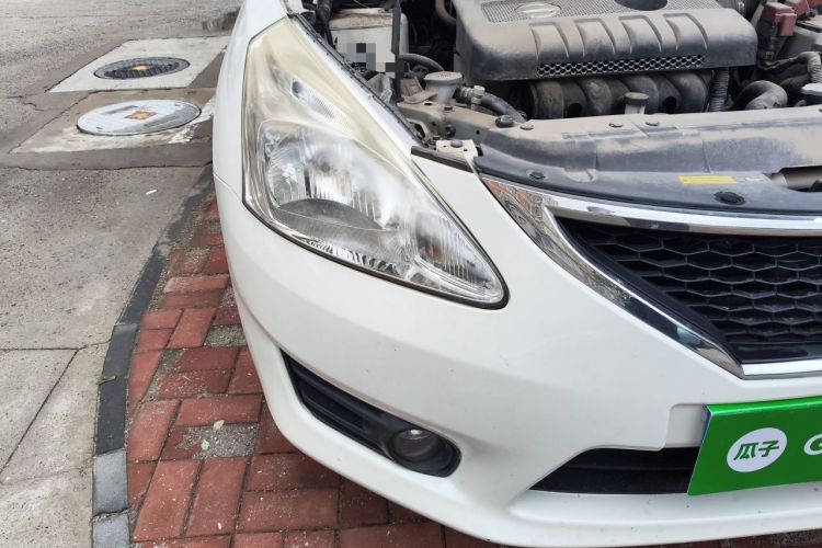Used Nissan Tiida 2013 1.6L CVT Cool Cafe Edition Right Front Headlight