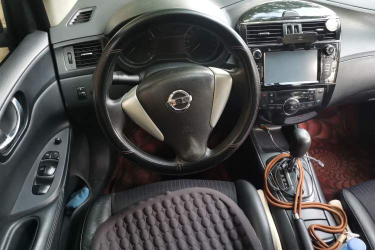 Used Nissan Tiida 2013 1.6L CVT Cool Cafe Edition Steering Wheel