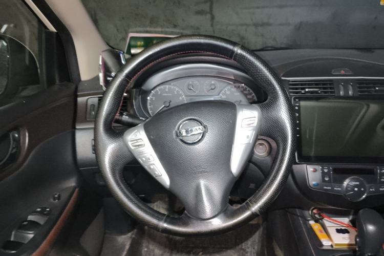 Used Nissan Tiida 2013 1.6L CVT Cool Cafe Edition Steering Wheel