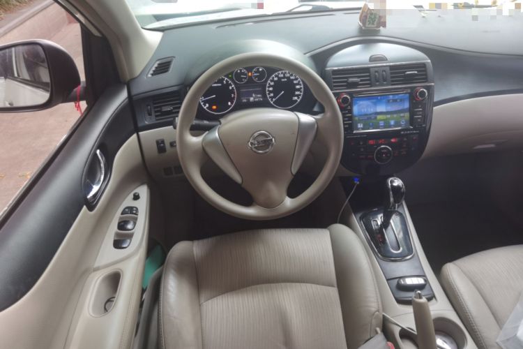 Used Nissan Tiida 2013 1.6L CVT Cool Cafe Edition Steering Wheel