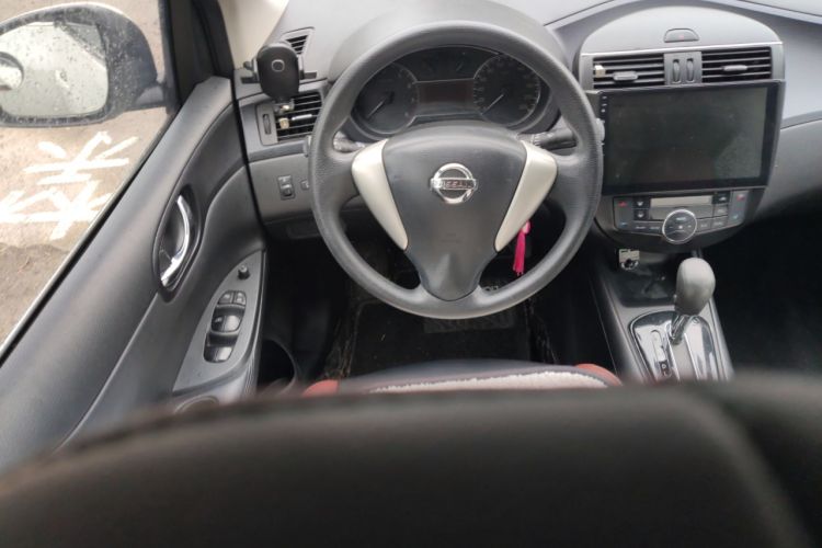 Used Nissan Tiida 2013 1.6L CVT Cool Cafe Edition Steering Wheel