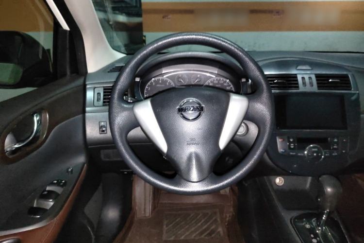 Used Nissan Tiida 2013 1.6L CVT Cool Cafe Edition Steering Wheel