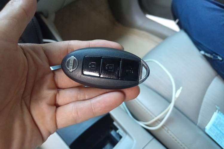 Used Nissan Tiida 2013 1.6L CVT Cool Cafe Edition Vehicle Key