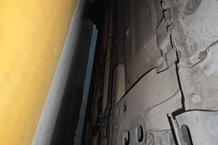 Used Nissan Tiida 2013 1.6L CVT Cool Cafe Edition Chassis Front Right