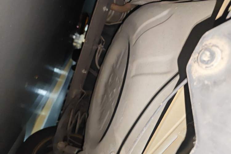 Used Nissan Tiida 2013 1.6L CVT Cool Cafe Edition Chassis Rear