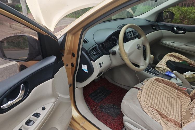 Used Nissan Tiida 2013 1.6L CVT Cool Cafe Edition Driver Seat