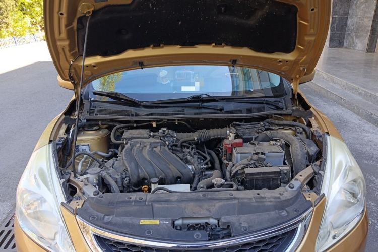 Used Nissan Tiida 2013 1.6L CVT Cool Cafe Edition Engine Bay