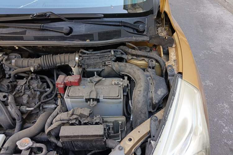 Used Nissan Tiida 2013 1.6L CVT Cool Cafe Edition Engine Bay Left