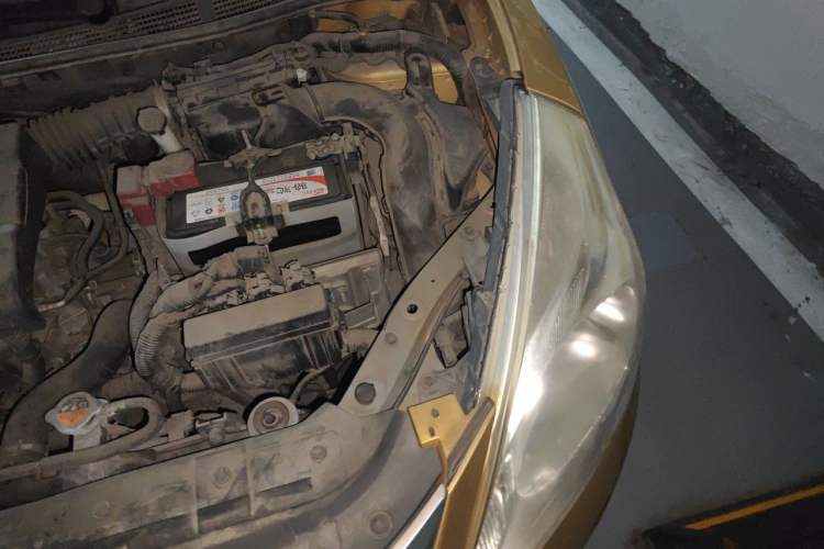Used Nissan Tiida 2013 1.6L CVT Cool Cafe Edition Engine Bay Left