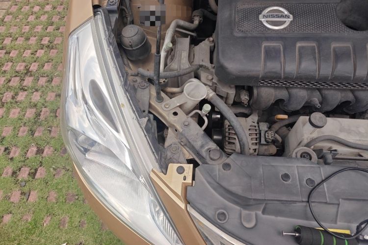 Used Nissan Tiida 2013 1.6L CVT Cool Cafe Edition Engine Bay Right