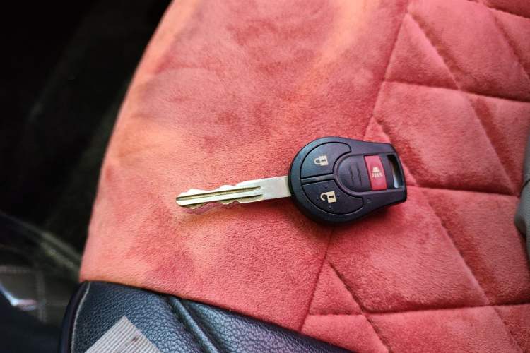 Used Nissan Tiida 2014 1.6L CVT Comfort Model Interior 1