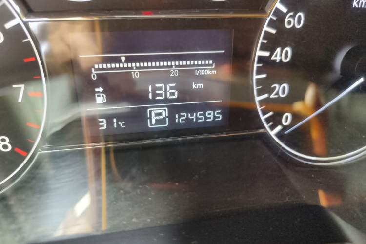 Used Nissan Tiida 2014 1.6L CVT Comfort Model Odometer Close Up