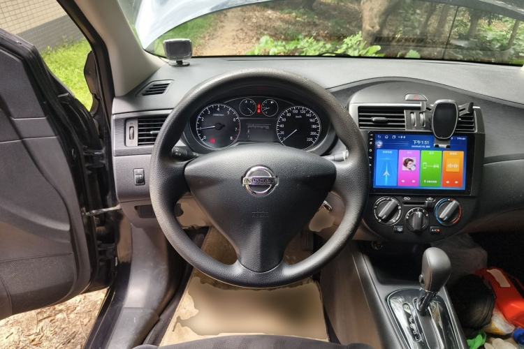 Used Nissan Tiida 2014 1.6L CVT Comfort Model Steering Wheel