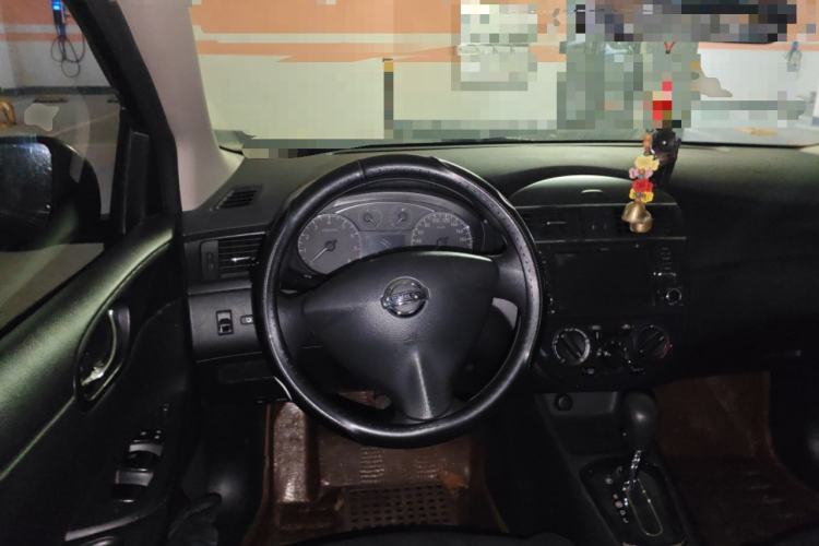 Used Nissan Tiida 2014 1.6L CVT Comfort Model Steering Wheel