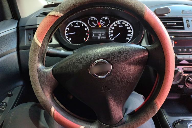 Used Nissan Tiida 2014 1.6L CVT Comfort Model Steering Wheel