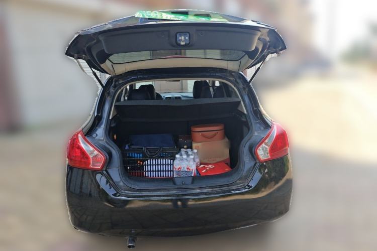 Used Nissan Tiida 2014 1.6L CVT Comfort Model Trunk