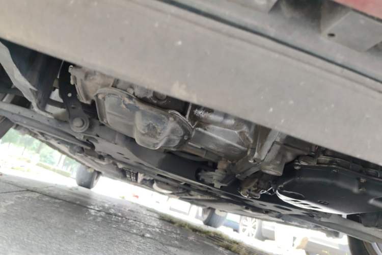 Used Nissan Tiida 2014 1.6L CVT Cool Cafe Edition Chassis Front