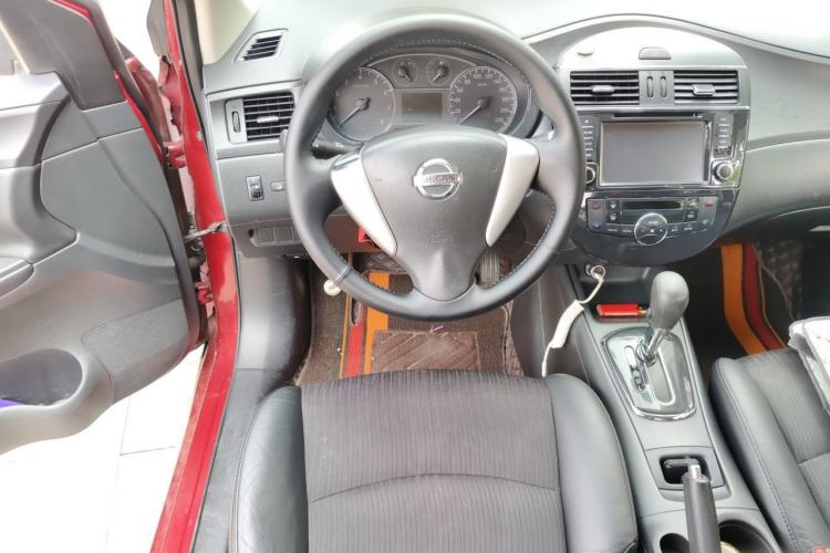 Used Nissan Tiida 2014 1.6L CVT Cool Cafe Edition Steering Wheel