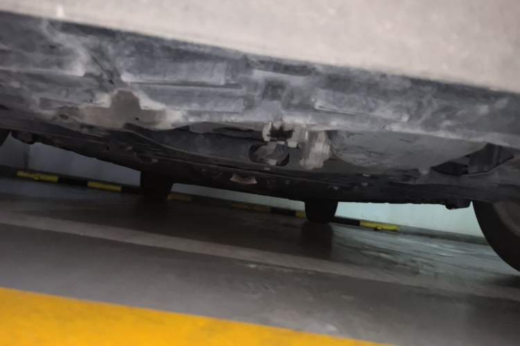 Used Nissan Tiida 2014 1.6L CVT Smart Model Chassis Front