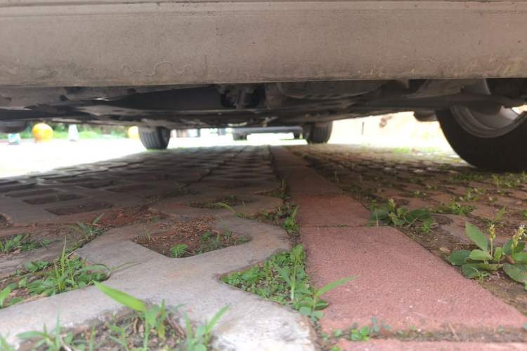 Used Nissan Tiida 2014 1.6L CVT Smart Model Chassis Front