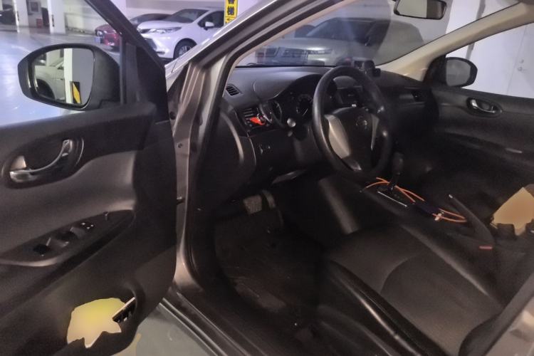 Used Nissan Tiida 2014 1.6L CVT Smart Model Driver Seat