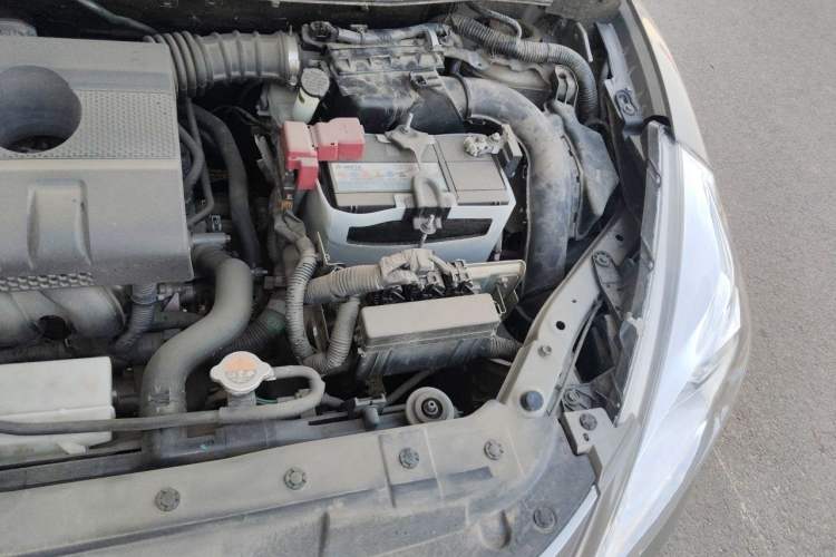 Used Nissan Tiida 2014 1.6L CVT Smart Model Engine Bay Left