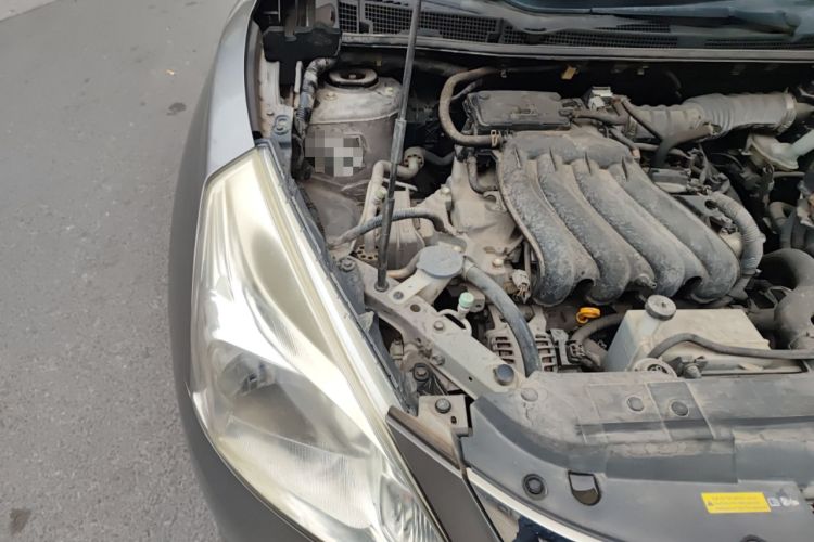 Used Nissan Tiida 2014 1.6L CVT Comfort Model Engine Bay Right