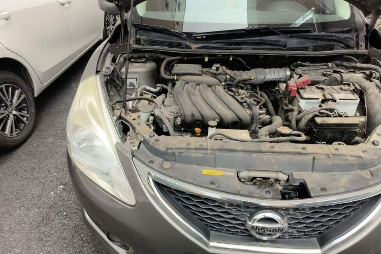 Used Nissan Tiida 2014 1.6L CVT Comfort Model Engine Bay Right