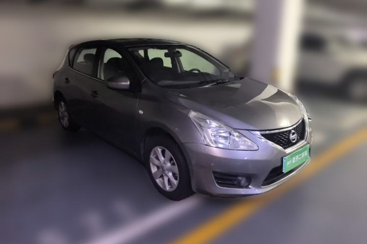 Used Nissan Tiida 2014 1.6L CVT Smart Model Front Right 45 Deg