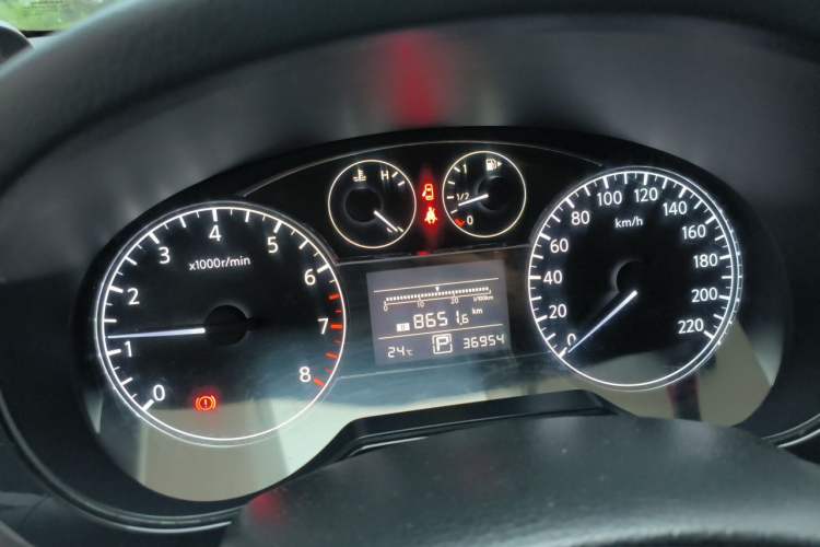Used Nissan Tiida 2014 1.6L CVT Comfort Model Instrument Cluster