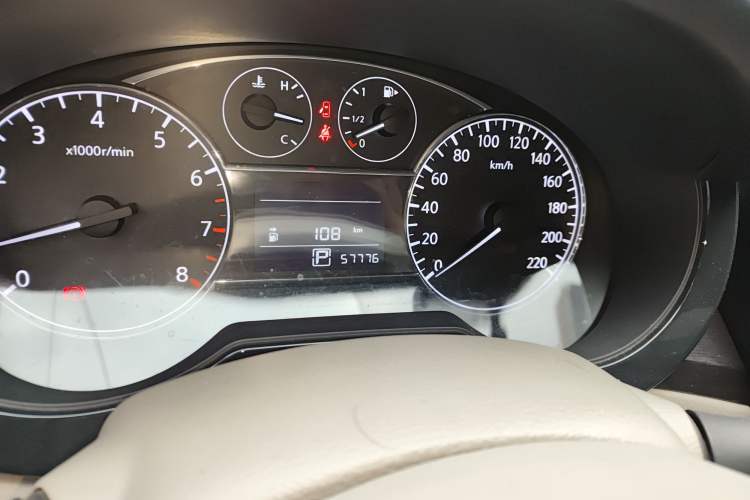 Used Nissan Tiida 2014 1.6L CVT Comfort Model Odometer Close Up