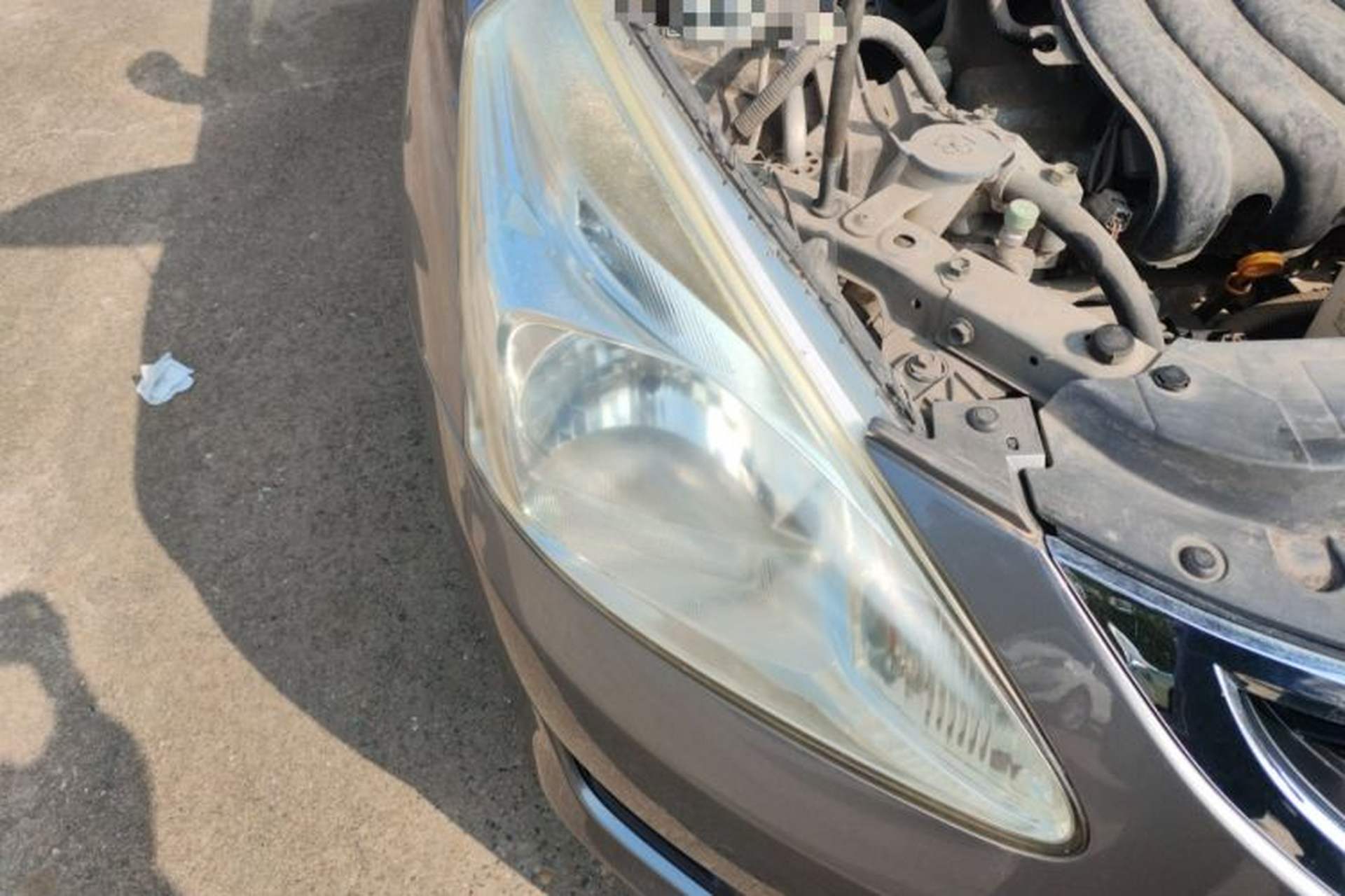 Used Nissan Tiida 2014 1.6L CVT Comfort Model Right Front Headlight