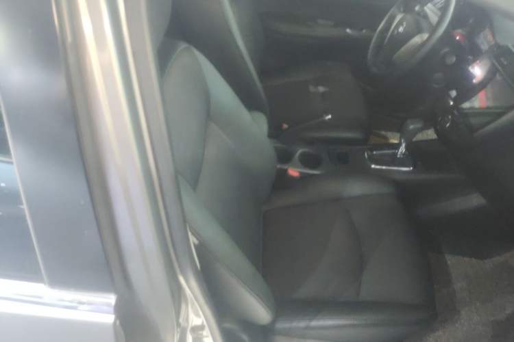 Used Nissan Tiida 2014 1.6L CVT Smart Model Right Front Seat
