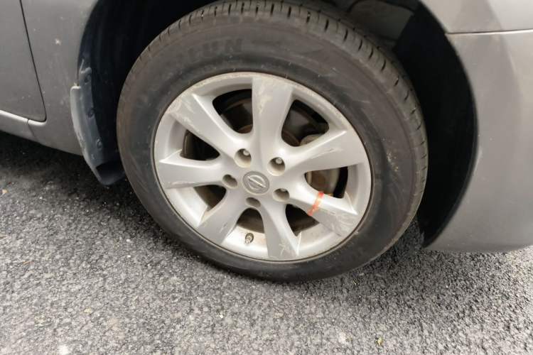 Used Nissan Tiida 2014 1.6L CVT Comfort Model Right Front Wheel Hub