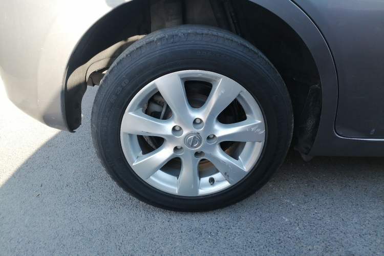 Used Nissan Tiida 2014 1.6L CVT Comfort Model Right Rear Wheel Hub