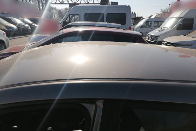 Used Nissan Tiida 2014 1.6L CVT Comfort Model Roof