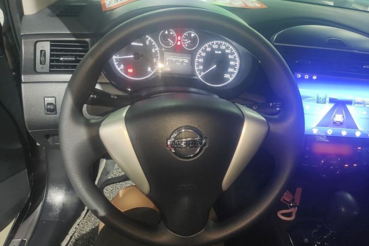 Used Nissan Tiida 2014 1.6L CVT Smart Model Steering Wheel